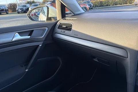 59 of 66 for Volkswagen Golf 1.5 TSI EVO Match Edition Euro 6 (s/s) 5dr