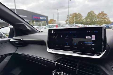 DF75OMG PEUGEOT e-208 51kWh GT Premium Auto 5dr (7.4kW Charger) Thumbnail #16