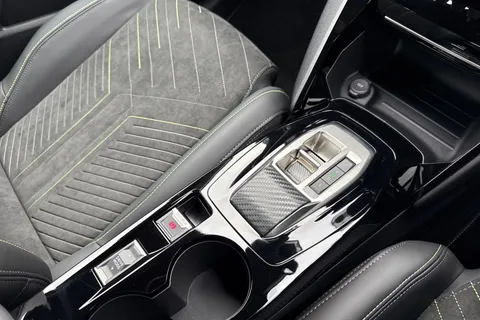 DF75OMG PEUGEOT e-208 51kWh GT Premium Auto 5dr (7.4kW Charger) Thumbnail #22