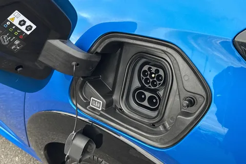 DF75OMG PEUGEOT e-208 51kWh GT Premium Auto 5dr (7.4kW Charger) Thumbnail #34