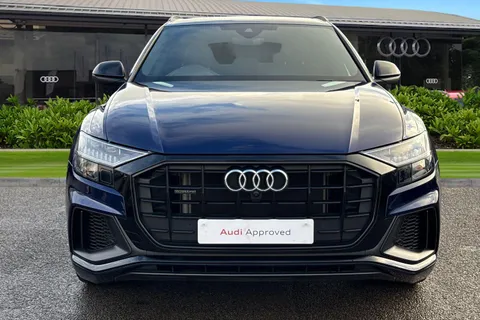 6 of 59 for Audi Q8 Black Edition 55 TFSI quattro 340 PS tiptronic