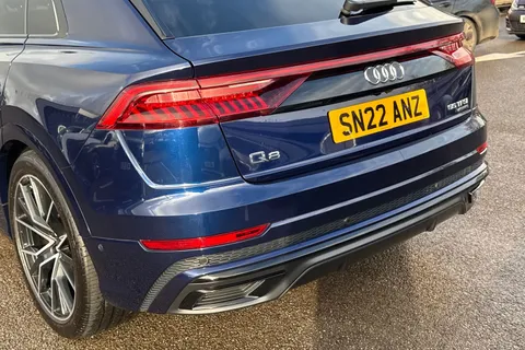 8 of 59 for Audi Q8 Black Edition 55 TFSI quattro 340 PS tiptronic