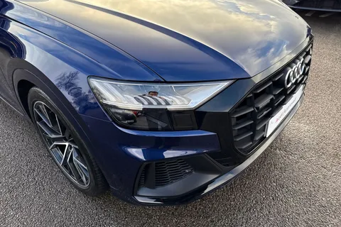 9 of 59 for Audi Q8 Black Edition 55 TFSI quattro 340 PS tiptronic