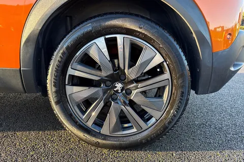 12 of 67 for PEUGEOT e-2008 50kWh GT Premium Auto 5dr (7kW Charger)