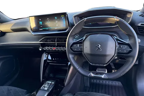 18 of 67 for PEUGEOT e-2008 50kWh GT Premium Auto 5dr (7kW Charger)