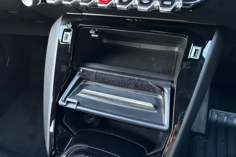 58 of 67 for PEUGEOT e-2008 50kWh GT Premium Auto 5dr (7kW Charger)