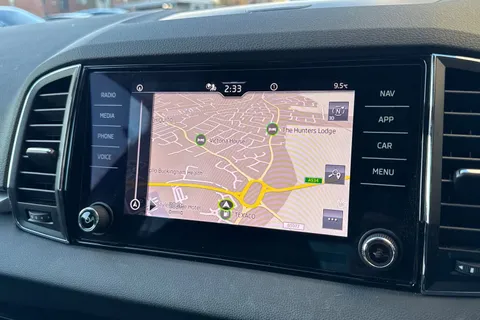 NX24XSP Škoda Karoq 1.5 TSI ACT SE Drive Euro 6 (s/s) 5dr Thumbnail #17