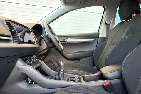 NX24XSP Škoda Karoq 1.5 TSI ACT SE Drive Euro 6 (s/s) 5dr Thumbnail #35