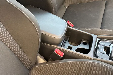 NX24XSP Škoda Karoq 1.5 TSI ACT SE Drive Euro 6 (s/s) 5dr Thumbnail #39