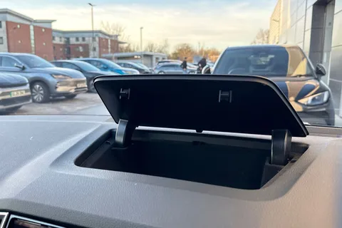 NX24XSP Škoda Karoq 1.5 TSI ACT SE Drive Euro 6 (s/s) 5dr Thumbnail #53