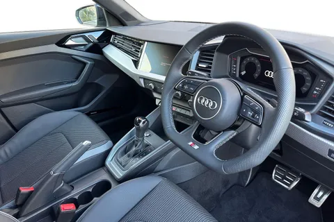  Audi A1 35 TFSI Black Edition 5dr S Tronic Thumbnail #14