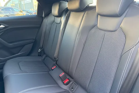  Audi A1 35 TFSI Black Edition 5dr S Tronic Thumbnail #19