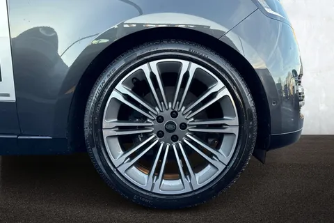 8 of 50 for LAND ROVER RANGE ROVER 3.0 D350 Autobiography 4dr Auto