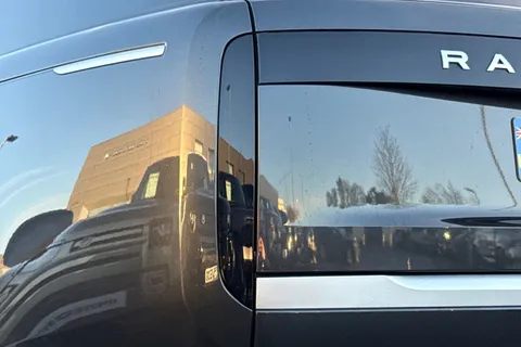 19 of 50 for LAND ROVER RANGE ROVER 3.0 D350 Autobiography 4dr Auto