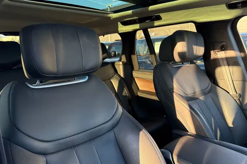 21 of 50 for LAND ROVER RANGE ROVER 3.0 D350 Autobiography 4dr Auto