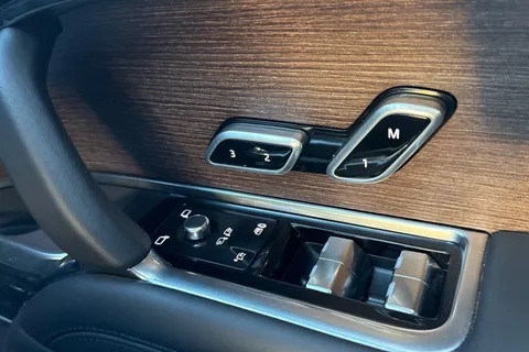 25 of 50 for LAND ROVER RANGE ROVER 3.0 D350 Autobiography 4dr Auto