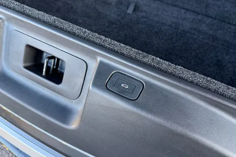 29 of 50 for LAND ROVER RANGE ROVER 3.0 D350 Autobiography 4dr Auto