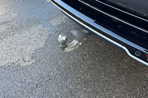 32 of 50 for LAND ROVER RANGE ROVER 3.0 D350 Autobiography 4dr Auto