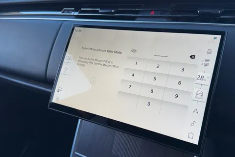 39 of 50 for LAND ROVER RANGE ROVER 3.0 D350 Autobiography 4dr Auto