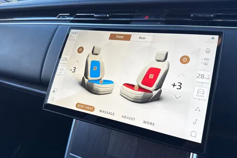 46 of 50 for LAND ROVER RANGE ROVER 3.0 D350 Autobiography 4dr Auto