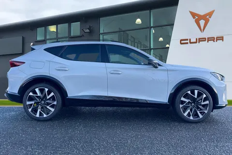 3 of 40 for CUPRA Formentor 1.5 eHybrid 25.8kWh V2 DSG Euro 6 (s/s) 5dr