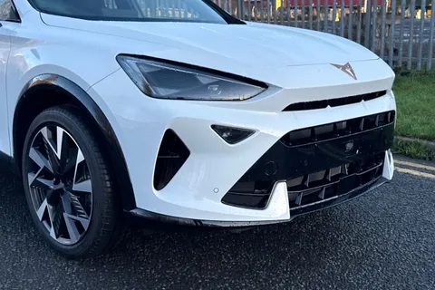 8 of 40 for CUPRA Formentor 1.5 eHybrid 25.8kWh V2 DSG Euro 6 (s/s) 5dr