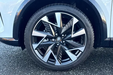 10 of 40 for CUPRA Formentor 1.5 eHybrid 25.8kWh V2 DSG Euro 6 (s/s) 5dr