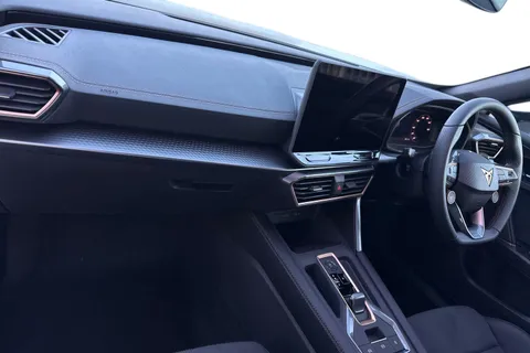 14 of 40 for CUPRA Formentor 1.5 eHybrid 25.8kWh V2 DSG Euro 6 (s/s) 5dr