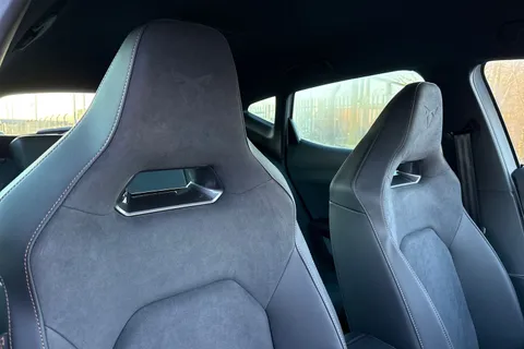 23 of 40 for CUPRA Formentor 1.5 eHybrid 25.8kWh V2 DSG Euro 6 (s/s) 5dr