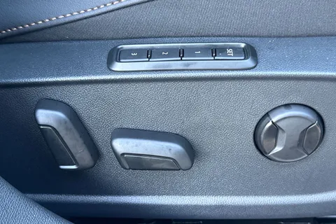 30 of 40 for CUPRA Formentor 1.5 eHybrid 25.8kWh V2 DSG Euro 6 (s/s) 5dr