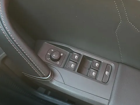 17 of 38 for CUPRA LEON 1.5 TSI V1 5dr