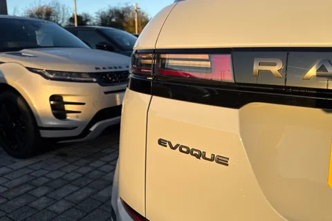 KT73FPK Land Rover Range Rover Evoque 2.0 D200 Dynamic SE 5dr Thumbnail #27