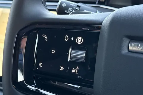 KT73FPK Land Rover Range Rover Evoque 2.0 D200 Dynamic SE 5dr Thumbnail #34