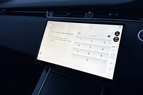 KT73FPK Land Rover Range Rover Evoque 2.0 D200 Dynamic SE 5dr Thumbnail #41