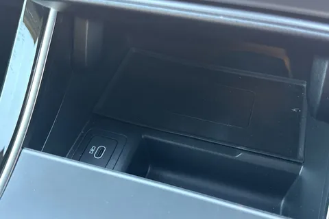 KT73FPK Land Rover Range Rover Evoque 2.0 D200 Dynamic SE 5dr Thumbnail #43