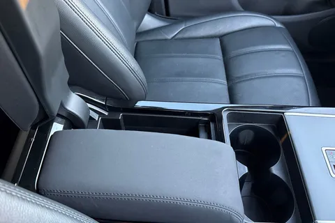 KT73FPK Land Rover Range Rover Evoque 2.0 D200 Dynamic SE 5dr Thumbnail #46