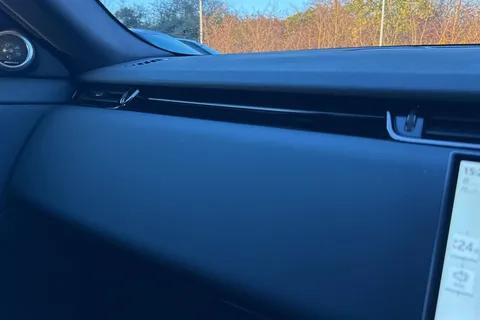 KT73FPK Land Rover Range Rover Evoque 2.0 D200 Dynamic SE 5dr Thumbnail #49