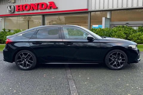 3 of 56 for HONDA CIVIC 2.0 eHEV Advance 5dr CVT