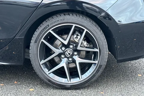 13 of 56 for HONDA CIVIC 2.0 eHEV Advance 5dr CVT