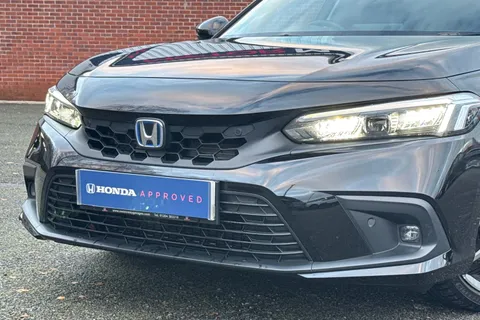 24 of 56 for HONDA CIVIC 2.0 eHEV Advance 5dr CVT