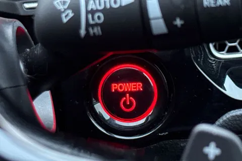 38 of 56 for HONDA CIVIC 2.0 eHEV Advance 5dr CVT