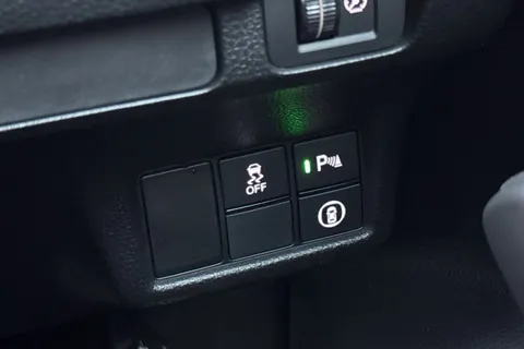 40 of 56 for HONDA CIVIC 2.0 eHEV Advance 5dr CVT