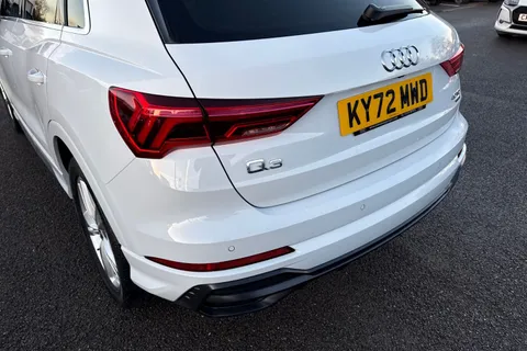 8 of 55 for AUDI Q3 40 TDI 200 Quattro S Line 5dr S Tronic