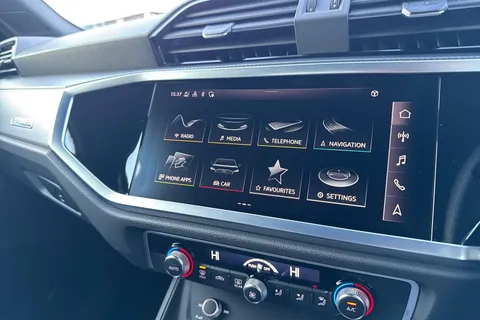 32 of 55 for AUDI Q3 40 TDI 200 Quattro S Line 5dr S Tronic