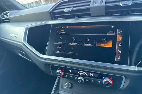 34 of 55 for AUDI Q3 40 TDI 200 Quattro S Line 5dr S Tronic