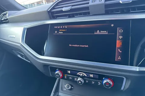 35 of 55 for AUDI Q3 40 TDI 200 Quattro S Line 5dr S Tronic