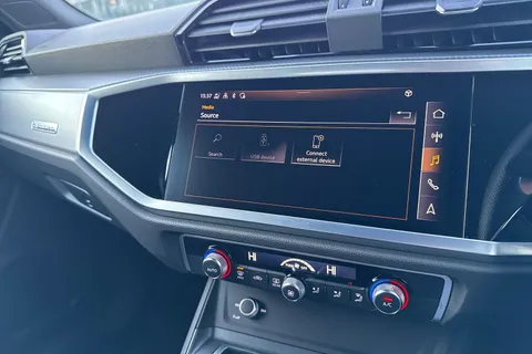 36 of 55 for AUDI Q3 40 TDI 200 Quattro S Line 5dr S Tronic