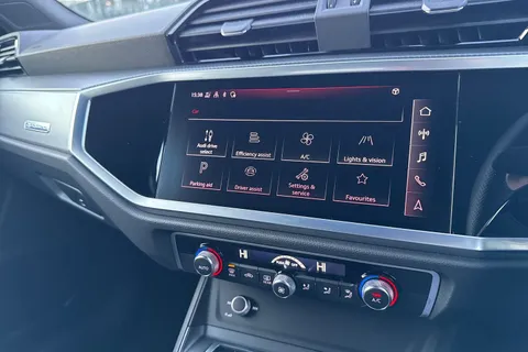 41 of 55 for AUDI Q3 40 TDI 200 Quattro S Line 5dr S Tronic