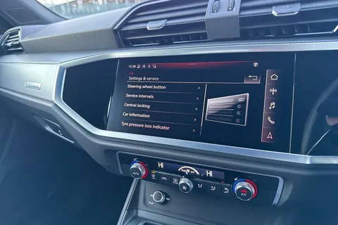 44 of 55 for AUDI Q3 40 TDI 200 Quattro S Line 5dr S Tronic