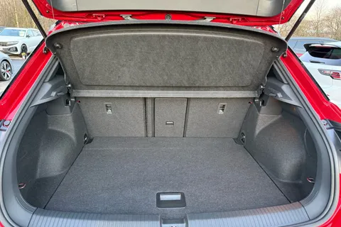 MV75UOJ Volkswagen T-Roc 1.5 TSI Black Edition 5dr DSG **19' MISANO ALLOYS + REAR VIEW CAMERA** Thumbnail #7